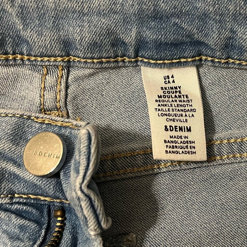 H&M size 4 &denim skinny jeans (pre-loved) - Picture 3 of 3